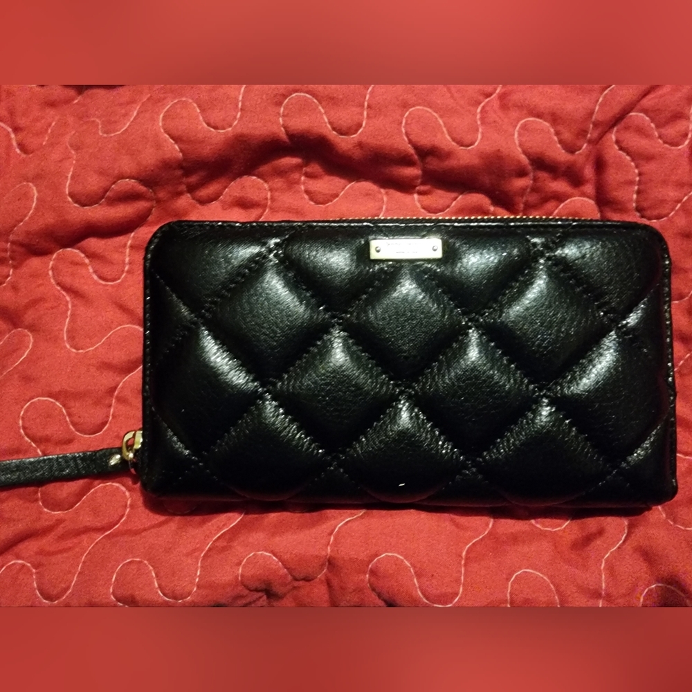 Kate Spade quilted wallet PRISTINE